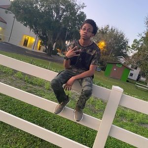 Meet your Posher, Darius